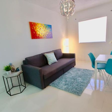 Ferienwohnung Modern 1/1, Half A Block From The Ocean Miami Beach Exterior foto