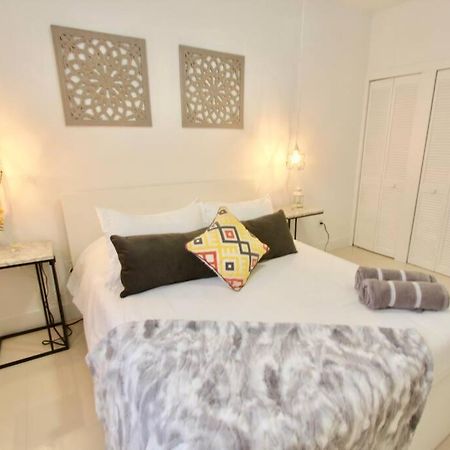 Ferienwohnung Modern 1/1, Half A Block From The Ocean Miami Beach Exterior foto