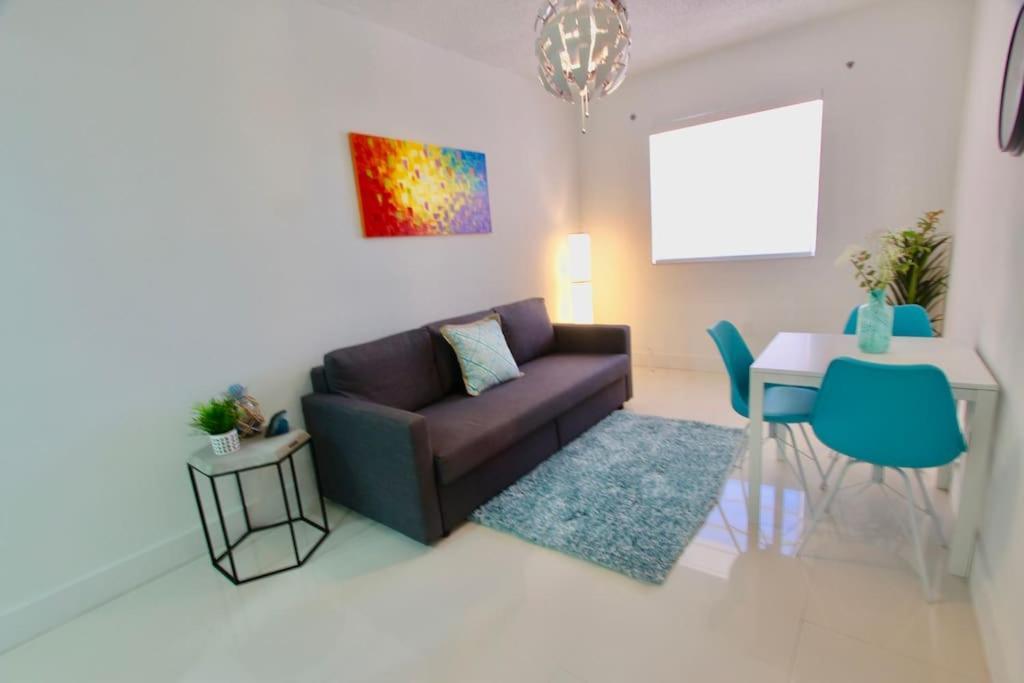 Ferienwohnung Modern 1/1, Half A Block From The Ocean Miami Beach Exterior foto